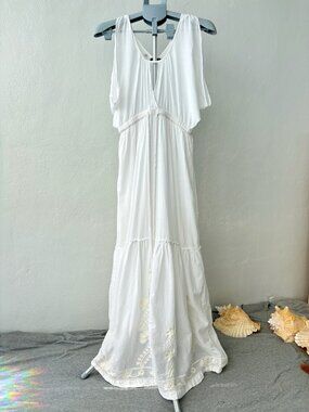 Subtle Luxury White Embroidered Maxi Dress S/M Boho Beach Wedding Cottagecore